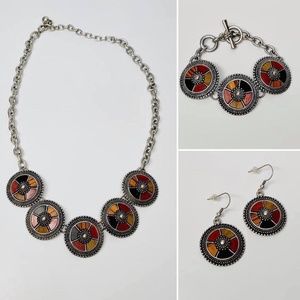 Three piece jewelry set